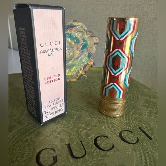 GUCCI LUXURY LIPSTICK – THEY MET IN ARGENTINA (208) | MATTE FINISH - Picture 15 of 17
